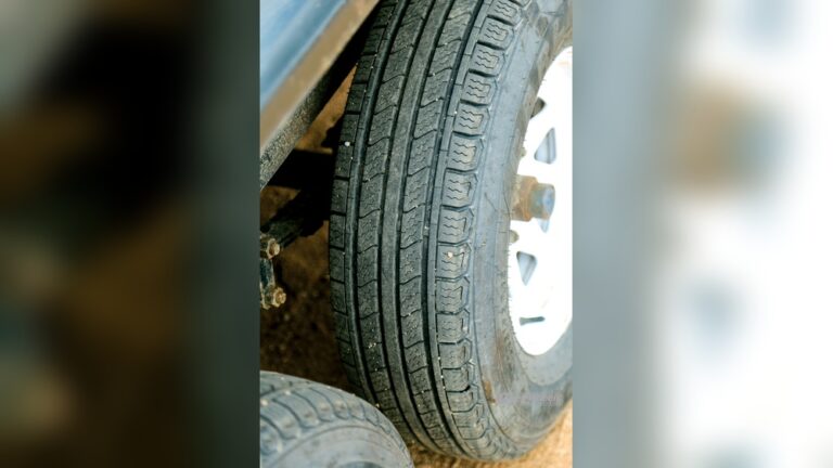 How Long Do Carlisle Trailer Tires Last